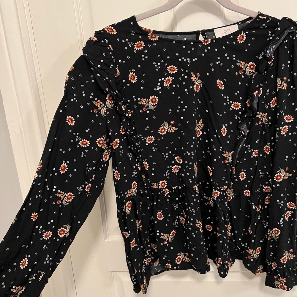 Large loft top - perfect business casual